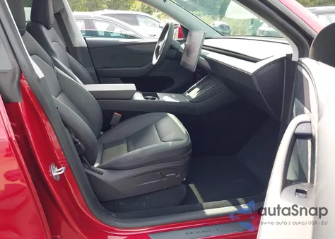 2026 Tesla Model Y Long Range Dual Motor All-Wheel Drive/Long Range Launch Series from USA, damaged, VIN 7SAYGDEE6TF360599